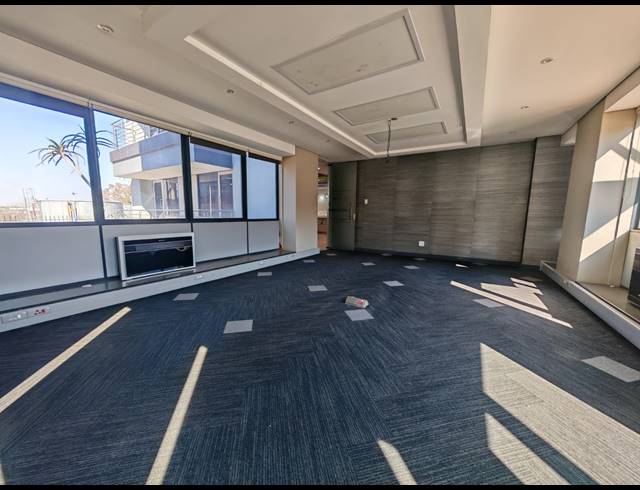 1,664M² OFFICE TO LET IN RANDJESPARK